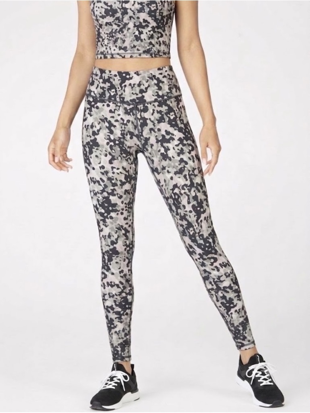 Victoria Sport Camo Print High-Waist Leggings - Gray, Blush & Black